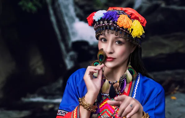 Взгляд, девушка, стиль, браслеты, головной убор, пёрышки