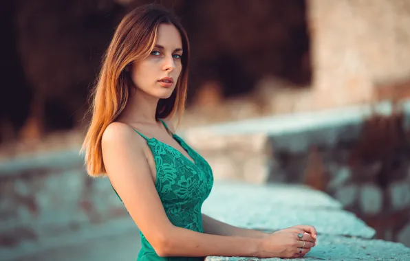 Взгляд, девушка, свет, модель, кольца, фигура, платье, губы