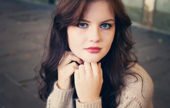 Картинка девушка, брюнетка, Joli House