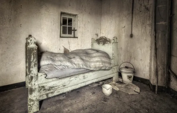 Комната, кровать, дверь