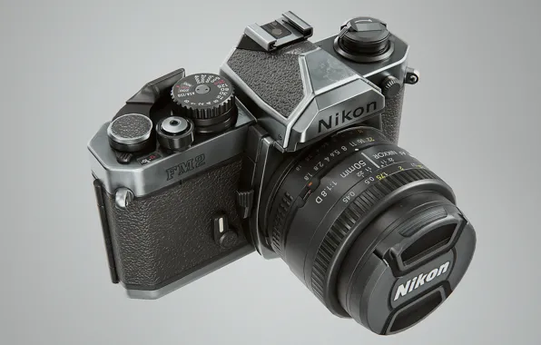 Япония, Зеркальный фотоаппарат, Nikon FM2