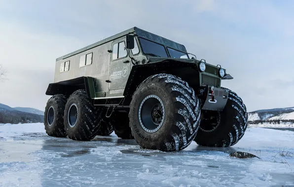 Зима, вездеход, большие колёса