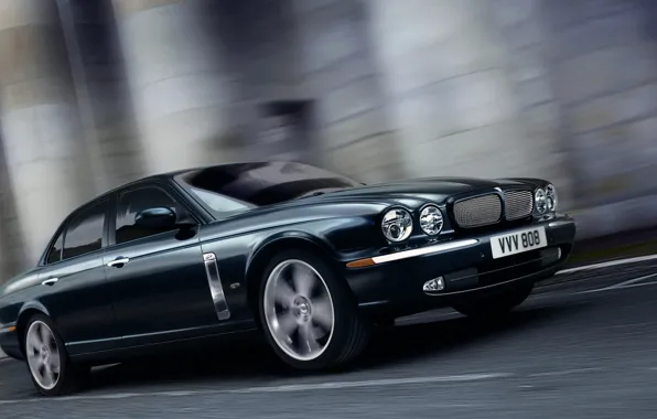 Jaguar, XJR, Portfolio