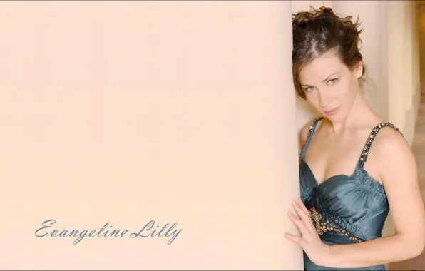 Картинка взгляд, девушка, стена, надпись, платье, актриса, красотка, Evangeline Lilly