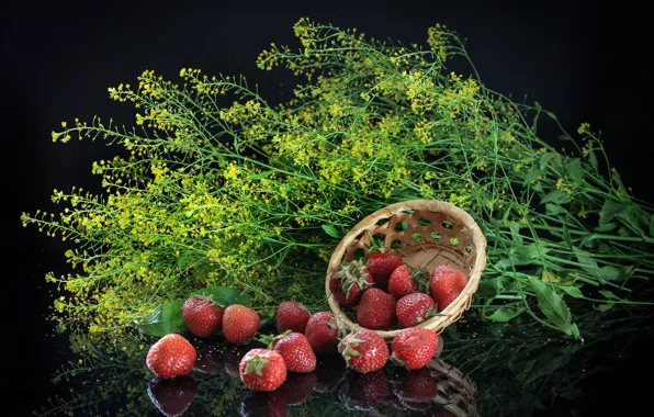 Лето, клубника, натюрморт, июнь