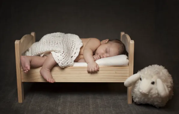 Картинка дети, игрушка, сон, малыш, спит, платок, ребёнок, младенец