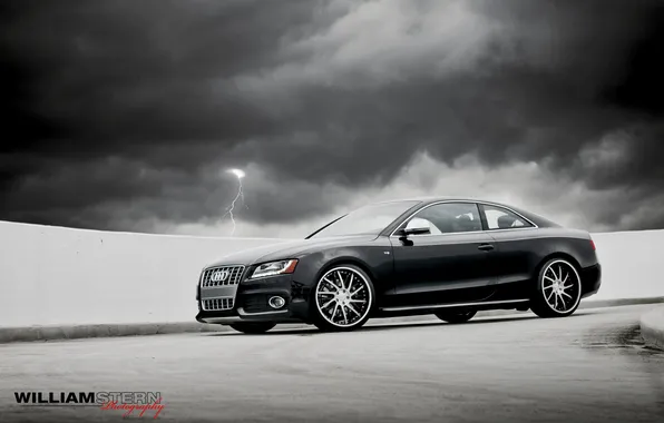 Картинка небо, тучи, серый, Audi, ауди, молния, купе, парковка