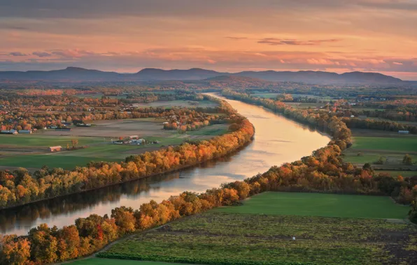 Картинка осень, река, вечер, долина, поселок