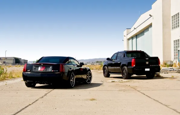 Cadillac, escalade, ext, xlr-v