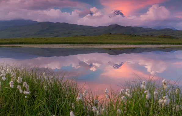 Картинка облака, отражения, горы, природа, озеро, вулкан, Камчатка