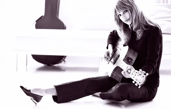 Картинка гитара, Taylor Swift, Glamour