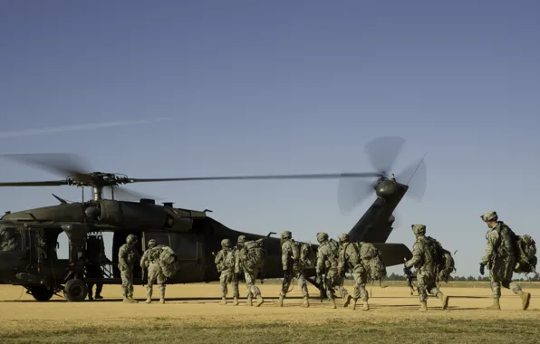 Картинка оружие, вертолет, солдаты, экипировка, посадка, UH-60, &ampquot;Black Hawk&ampquot;