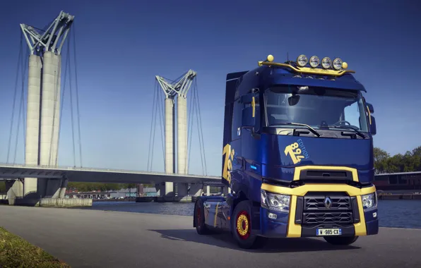 Renault, на берегу, седельный тягач, 4x2, тёмно-синий, 2019, Renault Trucks, T-series