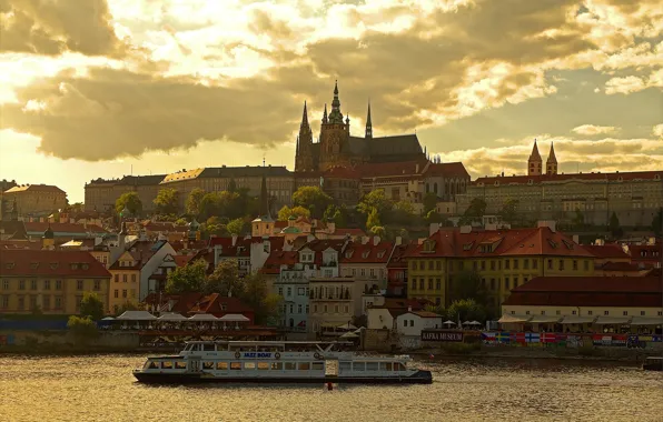 Река, дома, Прага, Чехия, Влтава, Пражский Град, Собор Святого Вита