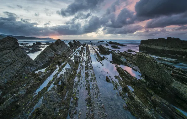 Море, облака, закат, камни, скалы, берег, даль, каменистый берег