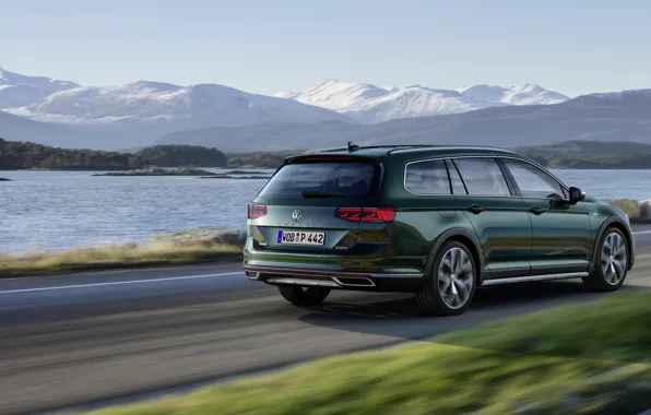 Движение, Volkswagen, универсал, Passat, тёмно-зелёный, Alltrack, 2019