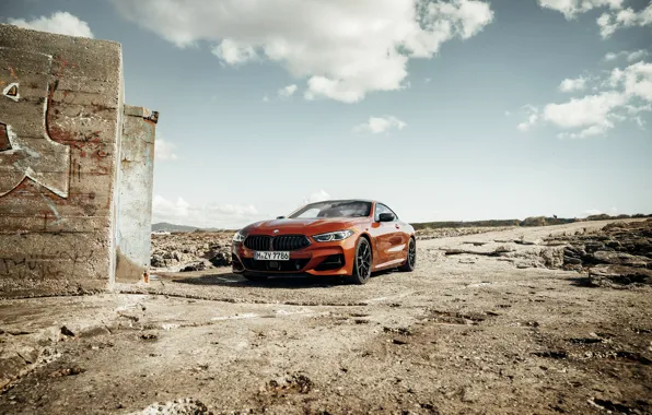Картинка стена, купе, BMW, Coupe, 2018, 8-Series, тёмно-оранжевый, M850i xDrive