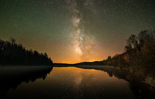 Картинка небо, космос, звезды, свет, деревья, озеро, отражение, зеркало