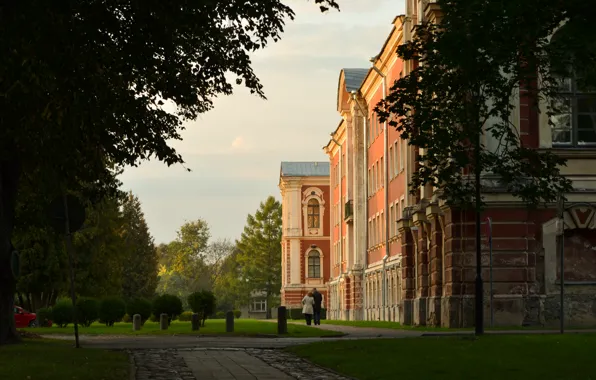 Зелень, лето, замок, чувства, пара, прогулка, Рига, Латвия