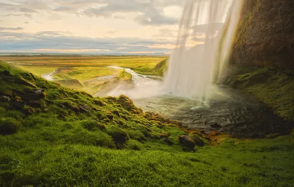 Зелень, поле, облака, камни, скалы, холмы, берег, водопад