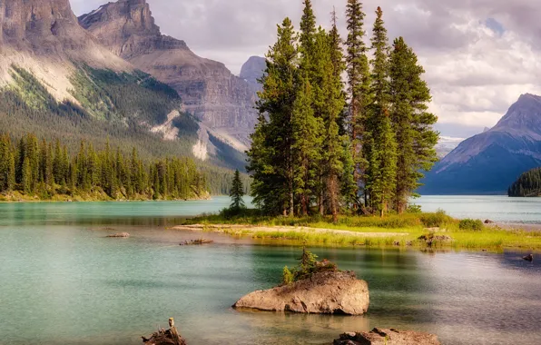 Лес, облака, деревья, горы, озеро, камни, скалы, Канада