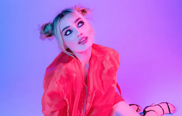 Взгляд, поза, макияж, актриса, милая девушка, Meg Donnelly, Мэг Доннелли, яркая одежда