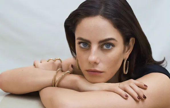 Картинка поза, взгляд, Kaya Scodelario, украшения, лицо, девушка