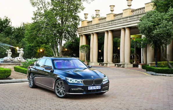 Газон, BMW, дорожка, арка, фонтан, особняк, 730d