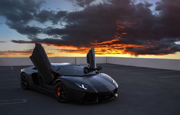 Облака, Lamborghini, суперкар, Aventador, на крыше, Lamborghini Aventador, sports car