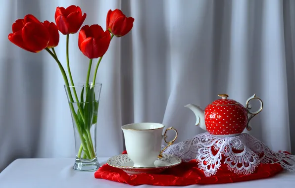 Картинка цветы, стол, букет, чайник, чашка, тюльпаны, натюрморт