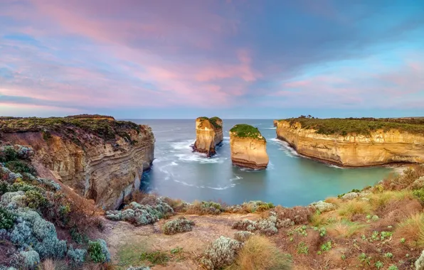 Day breaks at Loch Ard Gorge, The Island Archway, Port Campbell National Park