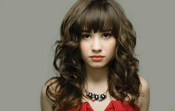 Взгляд, актриса, шатенка, кудри, знаменитость, Деми Ловато, Demi Lovato, темно-карие глаза