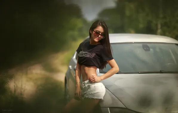 Девушка, model, brunette, sunglasses, jean shorts, women outdoors, women with glasses, women with cars