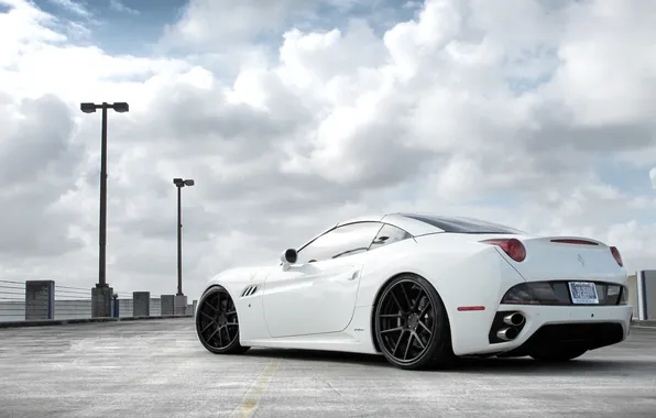Белый, небо, облака, Ferrari, white, феррари, калифорния, California