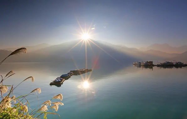 Картинка солнце, горы, лодки, залив