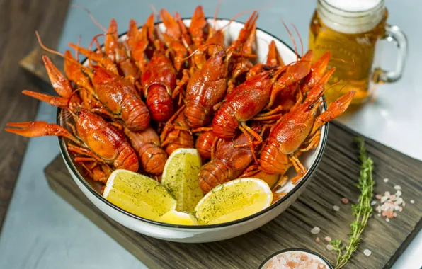 Лимон, пиво, раки