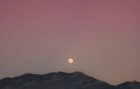 Moon, moonrise, mountains