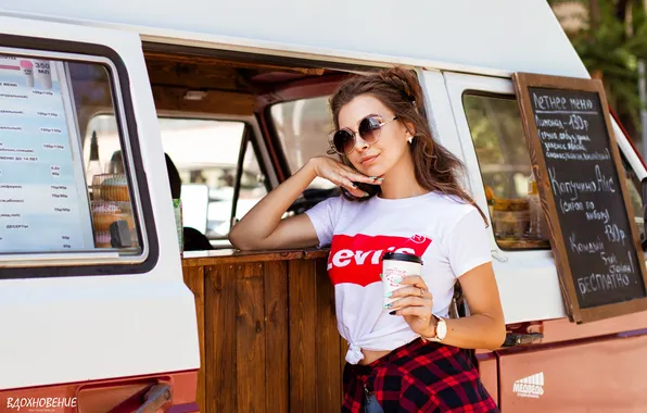 Model, brunette, coffee, sunglasses, Van, painted nails, women outdoors, T shirt