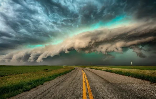 Картинка дорога, поле, небо, облака, тучи, шторм