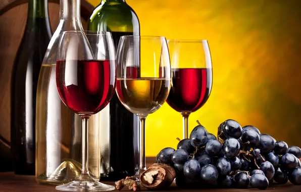 Ягоды, вино, красное, белое, бокалы, виноград, гроздь, бутылки