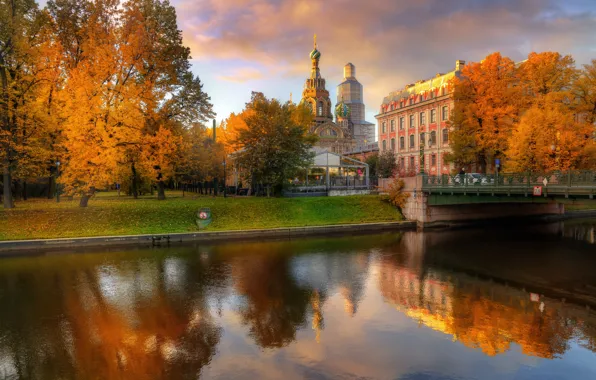 Осень, деревья, мост, город, река, церковь, Эдуард Гордеев, Санкт - Петербург