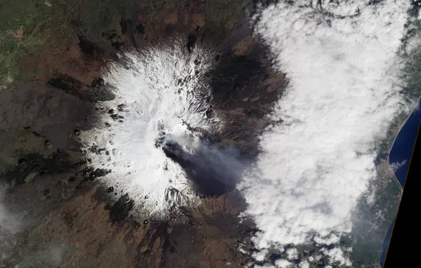 Картинка снег, фото, гора, вулкан, НАСА, Этна, Сицилия