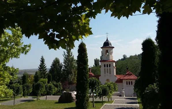 Лето, небо, деревья, часовня, солнечный день, чистый воздух, Монастырь, Молдавия