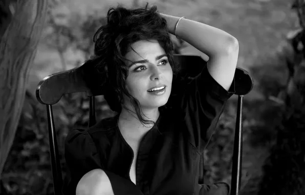 Jennifer, Tree, Smile, B&W, Black and White, Chair, Pose, Singer