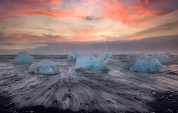 Зима, море, волны, небо, облака, галька, берег, лёд