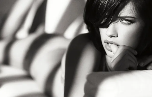 Картинка взгляд, фото, фигура, брюнетка, Adriana Lima, models