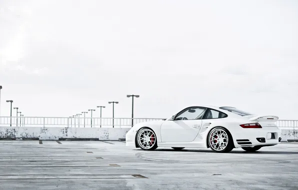 Картинка белый, 997, Porsche, парковка, white, порше, Turbo, задняя часть