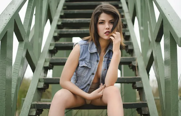 Лестница, sexy, сексуальная, stairs, legs spread, раздвинутые ноги, sitting on the stairs, сидит на ступеньках