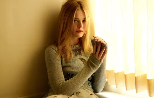 Elle Fanning, Эль Фаннинг, на фотосессии, Elle UK 2017