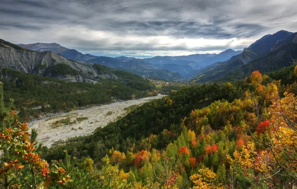 Картинка осень, лес, облака, деревья, горы, ручей, Франция, долина